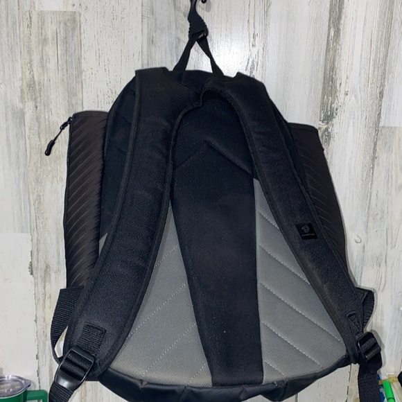 1226 Demarini Baseball Backpack - Picture 4 of 10